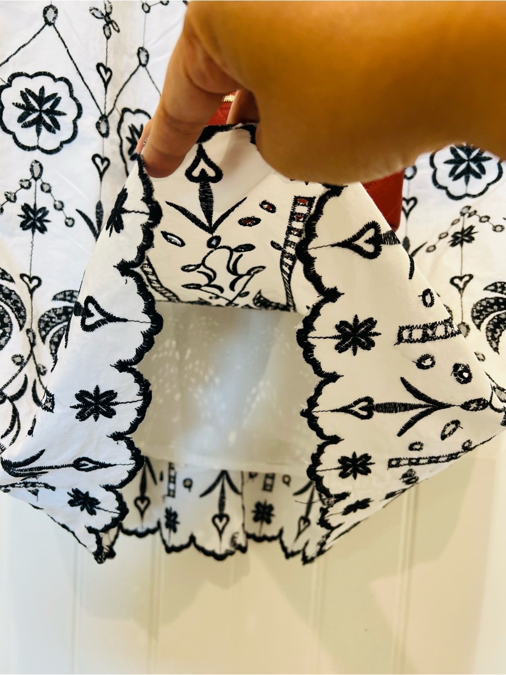 London Times 100% Cotton White with Black Embroidered Detail Midi Dress - Picture 2 of 8